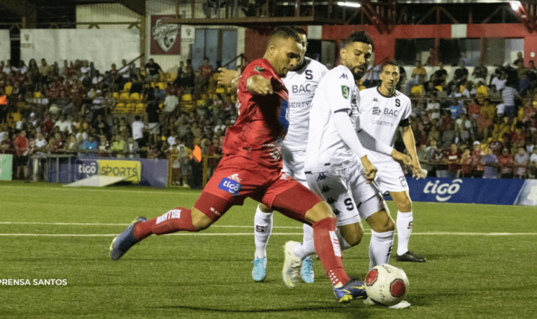 Saprissa Venció Santos Y Se Consolidó Como Líder Del Grupo B - Hoy En ...